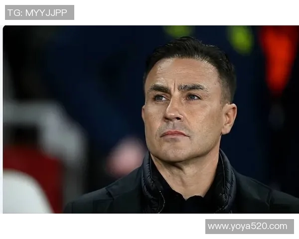 足球传奇卡纳瓦罗海报展现巅峰时刻与不屈精神的完美结合